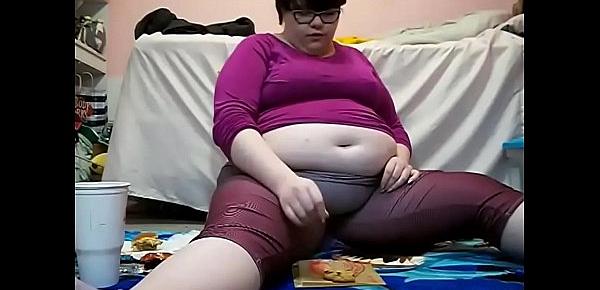  Fatty stuffs her belly after exercise (part 2)